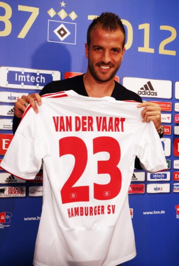9. Rafael Van der Vaart (Hà Lan, tiền vệ, 29 tuổi): Từ Tottenham tới Hamburg, giá trị không tiết lộ